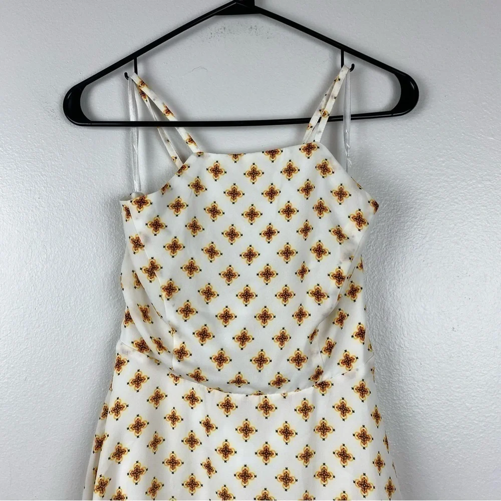 Lulu's Bloom of Youth Ivory Print Apron Neck Open Back Skater Mini Dress Size XS - Picture 5 of 10